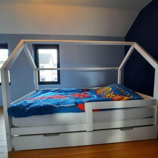 Lit cabane enfant à saisir!!!, Maison & Meubles, 100 cm, Comme neuf, Enlèvement, 200 cm