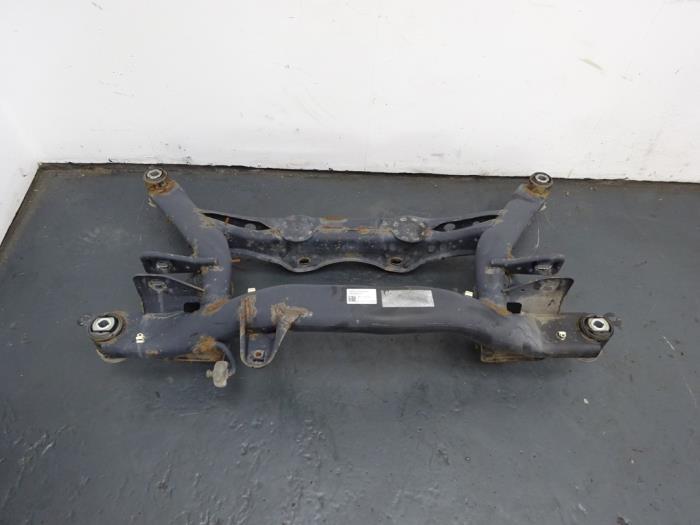 Subframe van een Volkswagen Passat, Gebruikt, -, Volkswagen, -