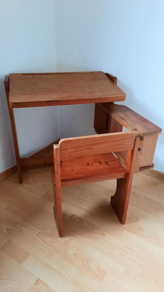 Vintage opklapbaar houten schoolbureau met bankje – jaren 60, Vintage, Enlèvement, Bureau d'écolier