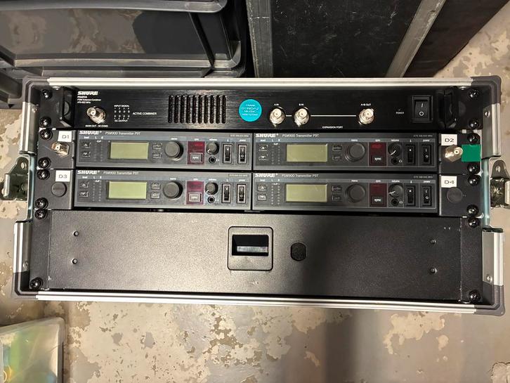 Shure PSM 900 lot de 4 dans un étui, Musique & Instruments, Microphones, Comme neuf, Enlèvement ou Envoi