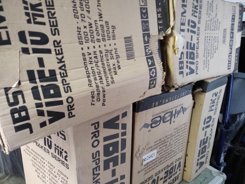 Vibe 10 mk2 luidspreker stockopruiming!!!, Ophalen, Gebruikt, Front, Rear of Stereo speakers