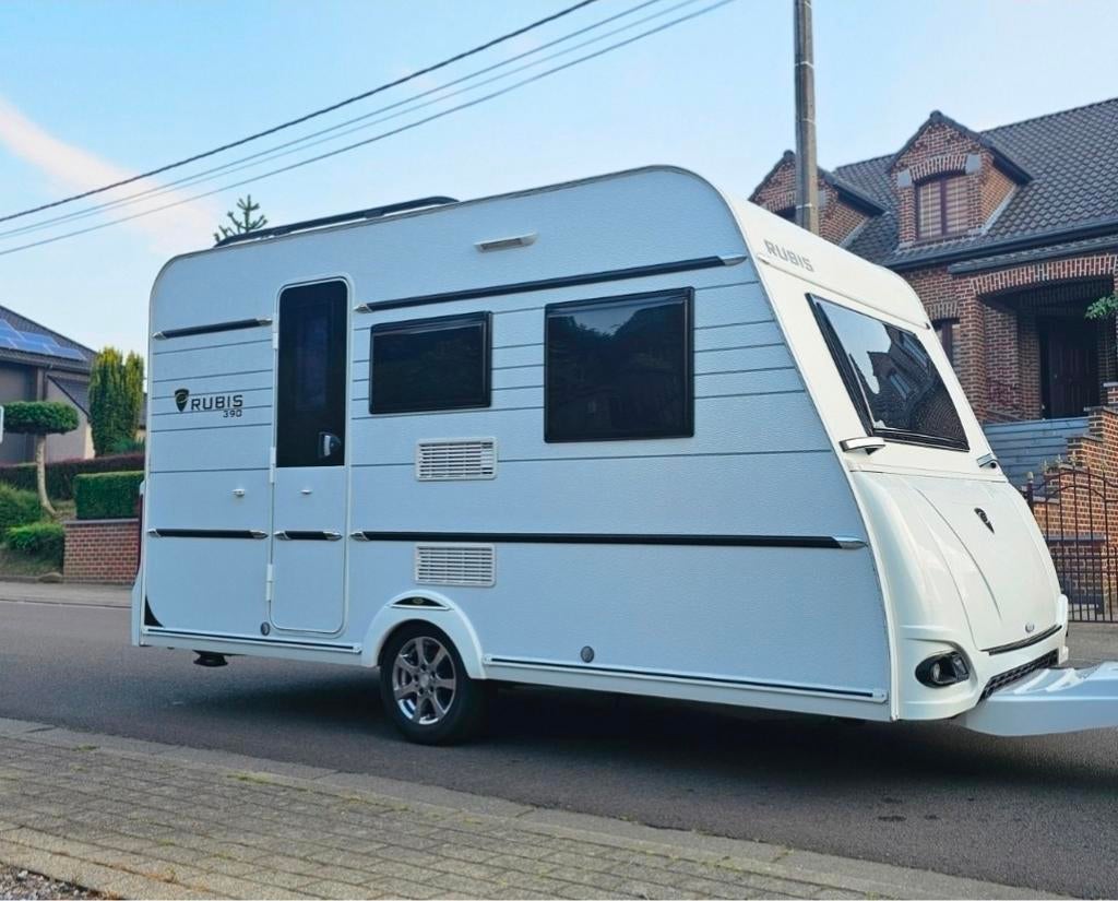 Rubis 390, Caravanes & Camping, Particulier, Électrique, Douche, Chauffage électrique