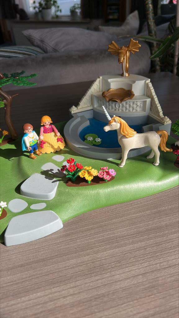 feeëneiland met fontein playmobil 4317, Kinderen en Baby's, Speelgoed | Playmobil, Gebruikt, Los Playmobil, Ophalen of Verzenden