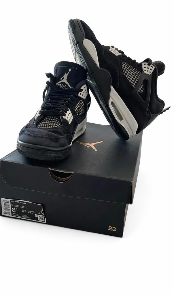 Air Jordan 1 mid, Kleding | Heren, Schoenen, Zo goed als nieuw, Sneakers, Zwart, Verzenden