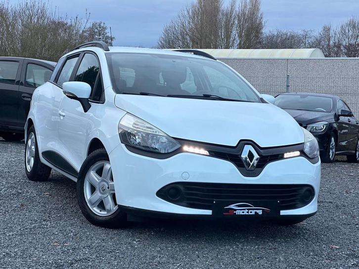 Renault Clio Clio 1.5 dCi • TRES PROPRE • (bj 2015), Auto's, Renault, Bedrijf, Te koop, Clio, ABS, Airbags, Boordcomputer, Centrale vergrendeling