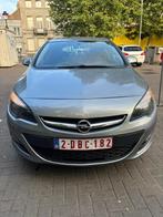 Opel Astra 2012 automatique, Autos, Opel, Argent ou Gris, Achat, Ordinateur de bord, Autre