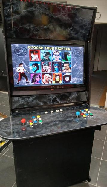 F arcadekast 8800 games 2 players 32inch scherm!! beschikbaar voor biedingen