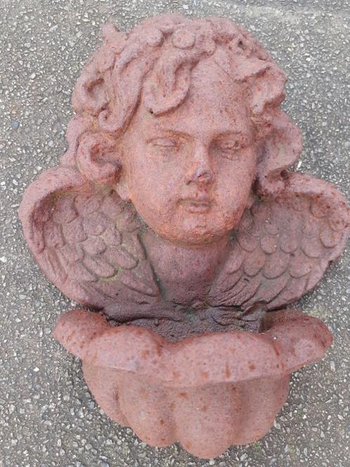 Superbe ange  , angelot en fonte à suspendre ., Jardin & Terrasse, Statues de jardin, Utilisé, Ange, Autres matériaux, Enlèvement ou Envoi