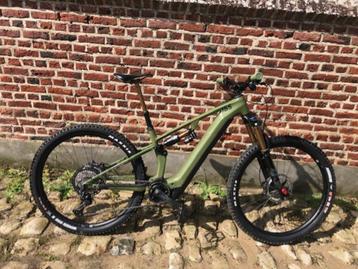 NIEUWE CUBE ELEKTRISCHE MOUNTAINBIKE, VOLLEDIG CARBON, FULL  beschikbaar voor biedingen