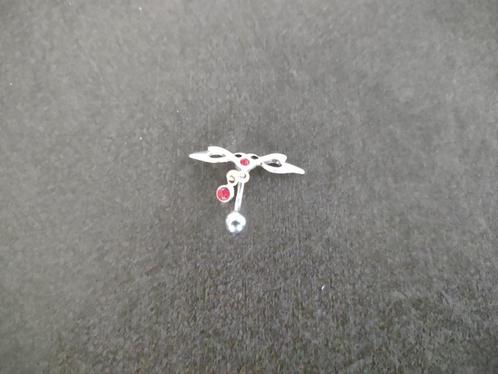 Twee navelsieraden (zie foto’s & omschrijving), Handtassen en Accessoires, Piercings, Navelpiercing, Staal, Ophalen