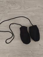Gants pour bébé avec cordon, Kinderen en Baby's, Babykleding | Mutsen, Sjaals en Wanten, Ophalen of Verzenden, Zo goed als nieuw