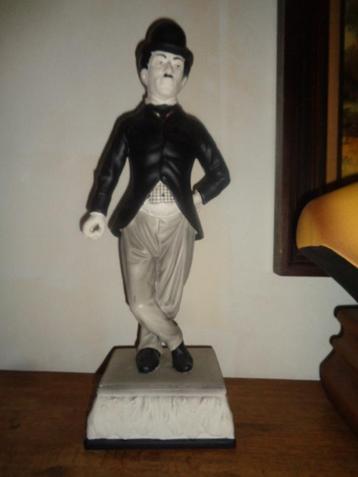 Beeldje Charly Chaplin beschikbaar voor biedingen