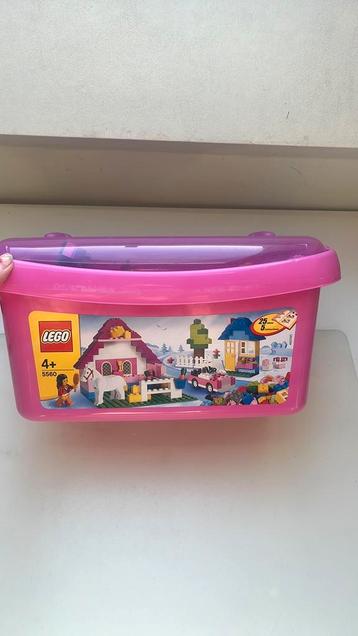 Legodoos (klassieke) + boomhut + modestudio (nieuwe lego) beschikbaar voor biedingen