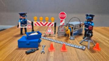 Playmobil 6924 - politie wegversperring beschikbaar voor biedingen