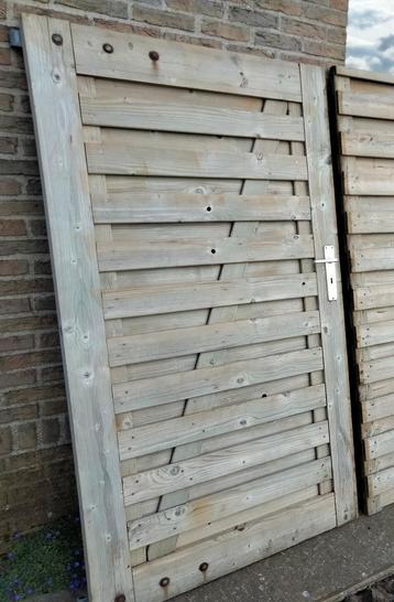 Houten tuinpoort