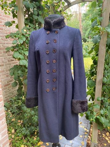 SCAPA donkerblauwe halflange mantel (military look) 38/40 beschikbaar voor biedingen