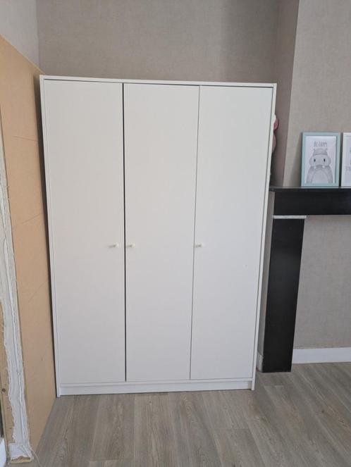 Ikea KLEPPSTAD kleerkasten, 117x176cm, Huis en Inrichting, Kasten | Kleerkasten, Zo goed als nieuw, 150 tot 200 cm, 100 tot 150 cm