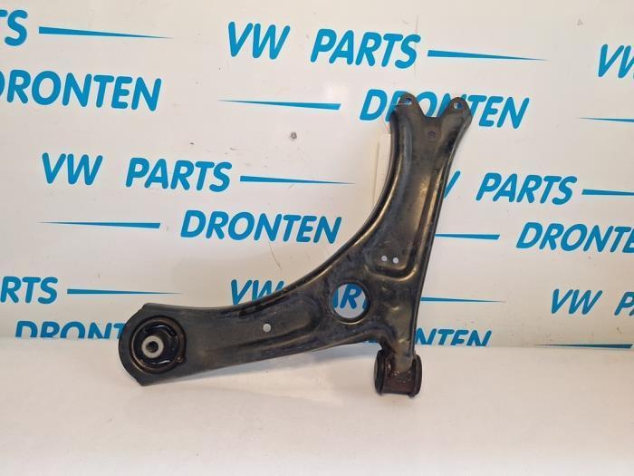 Draagarm links-voor van een Volkswagen Caddy, Auto-onderdelen, Ophanging en Onderstel, Volkswagen, Gebruikt, 3 maanden garantie