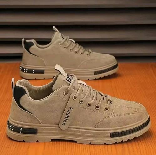 Schoenen in drie kleuren verkrijgbaar + verschillende maten, Kleding | Heren, Schoenen, Nieuw, Ophalen of Verzenden