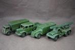 4 Dinky Toys militaire vrachtwagens - TOP vintage, Antiek en Kunst, Antiek | Speelgoed, Ophalen of Verzenden