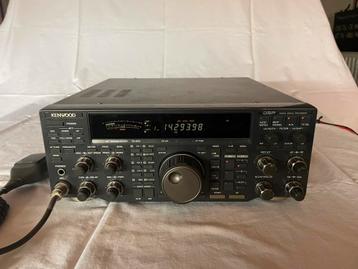 Kenwood HF Transciever  TS 870 beschikbaar voor biedingen