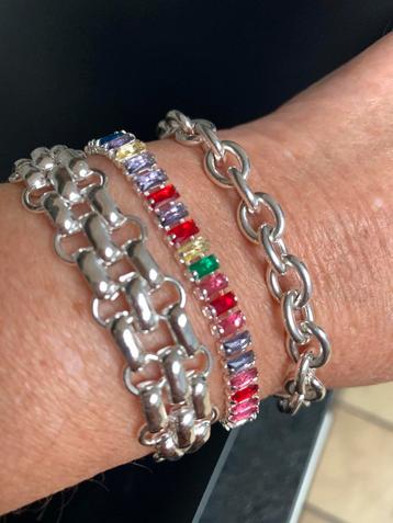 Cadeautip! 3 echt zilveren fijne armbanden beschikbaar voor biedingen