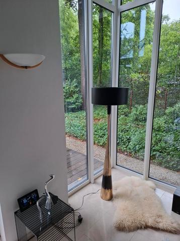 Lampe au design atmosphérique., Enlèvement ou Envoi, Comme neuf, Métal