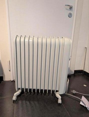 Radiator Delonghi nieuw olie radiator zuinig beschikbaar voor biedingen