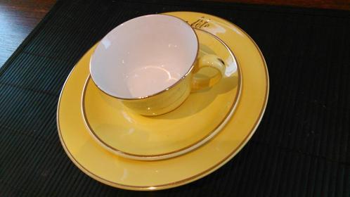 Vintage retro ontbijtset Boch geel pastel moederdag, Antiek en Kunst, Antiek | Keramiek en Aardewerk, Ophalen of Verzenden