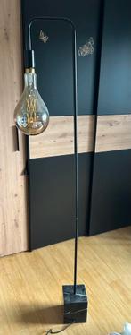 Industeriele vloerlamp, Huis en Inrichting, Lampen | Vloerlampen, Ophalen, Zo goed als nieuw