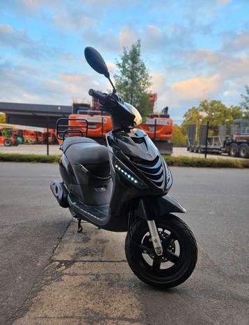 Piaggio Zip SP Look 50cc klasse A 2013 - 15.245 km beschikbaar voor biedingen