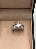 Ring geel goud 18k met diamant, Handtassen en Accessoires, Ringen, Ophalen of Verzenden, Zo goed als nieuw, Geel, Goud