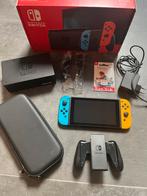 Nintendo Switch V2 (nieuwstaat) + Mario Kart + Extra’s, Games en Spelcomputers, Met 2 controllers, Zo goed als nieuw, Met games