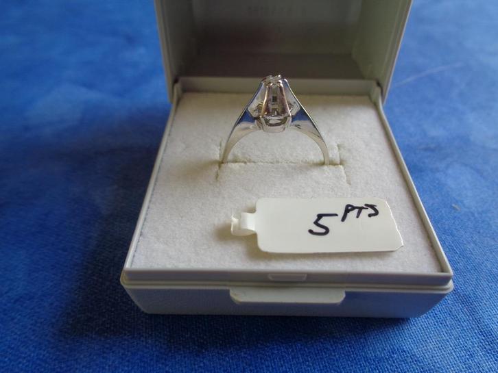 Bague Or Blanc 5 PTS. Bague Fiançailles ou autre. Vintage, Handtassen en Accessoires, Ringen, Gebruikt, Dame of Heer, Wit, Goud