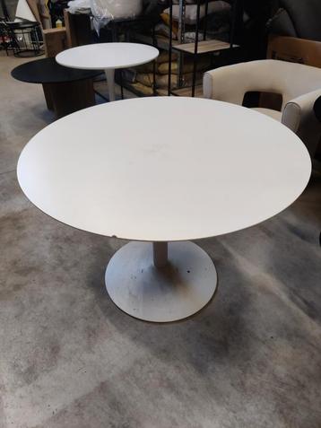 Ronde witte tafel 100 cm beschikbaar voor biedingen
