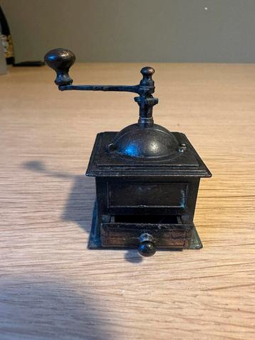 Puntenslijper Play Me miniatuur coffee grinder - jaren ‘70, Antiek en Kunst, Ophalen of Verzenden
