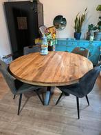 Mango houten ronde tafel met vier stoelen, Huis en Inrichting, Ophalen of Verzenden, Zo goed als nieuw