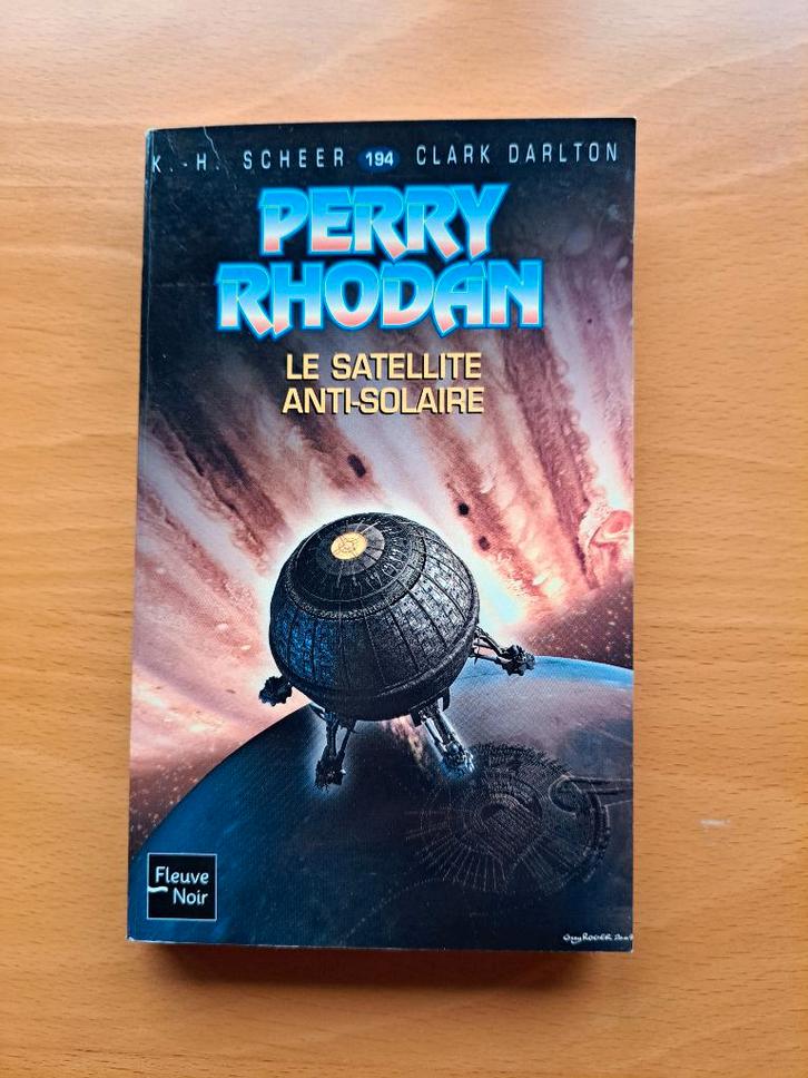 Perry Rhodan - numéro 194 Le satellite anti-solaire (Poche), Boeken, Science fiction, Zo goed als nieuw, Ophalen of Verzenden