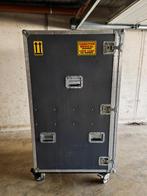 Flight case avion en bon état , utiliser pour machine médic, Ophalen