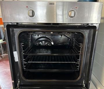 Zanussi inbouw oven in werkende staat beschikbaar voor biedingen