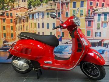 Vespa GTS 125 Super  Vertriest Deinze  beschikbaar voor biedingen