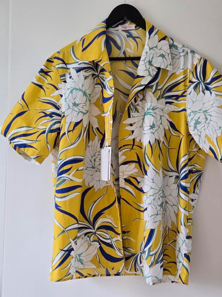 Nieuw Valentino heren overhemd staat maat 48 in, maar is..., Kleding | Heren, Polo's, Nieuw, Maat 48/50 (M), Ophalen of Verzenden