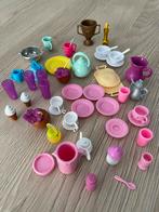 Barbie servies en allerlei toebehoren, Ophalen, Zo goed als nieuw
