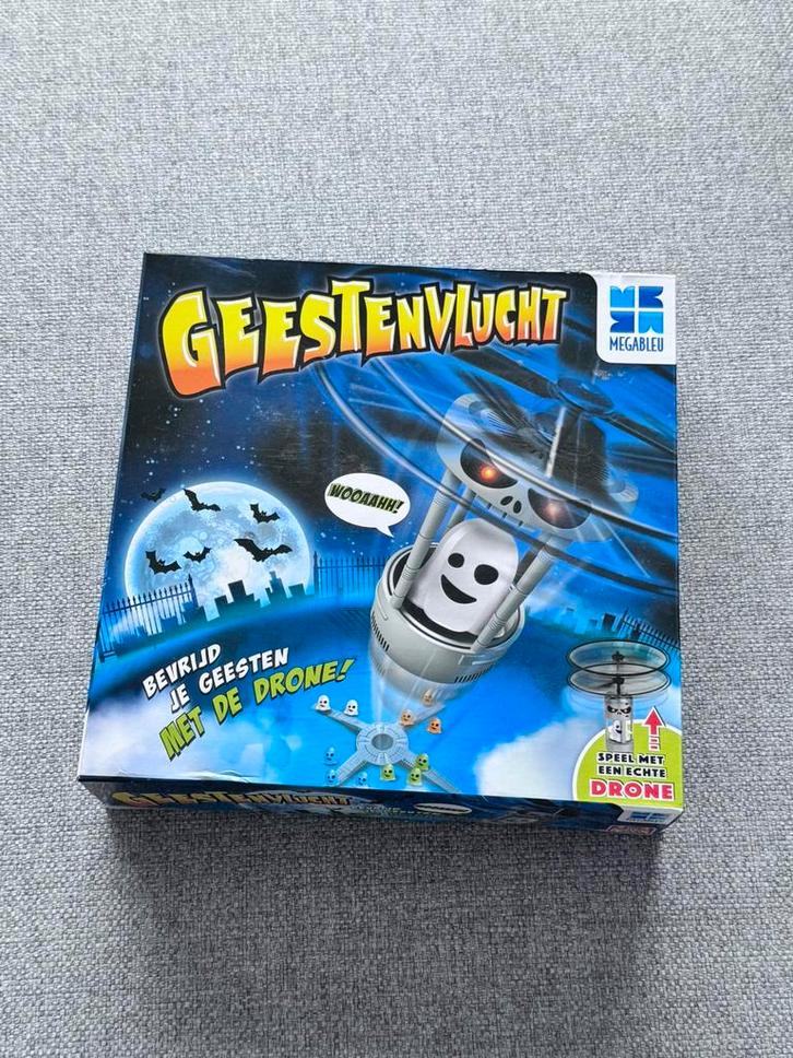 Sinterklaas / kerst - Geestenvlucht, Hobby en Vrije tijd, Gezelschapsspellen | Overige, Zo goed als nieuw, Drie of vier spelers