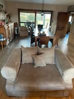 Licht grijze daim loveseat zeer goed materiaal, Ophalen, Zo goed als nieuw