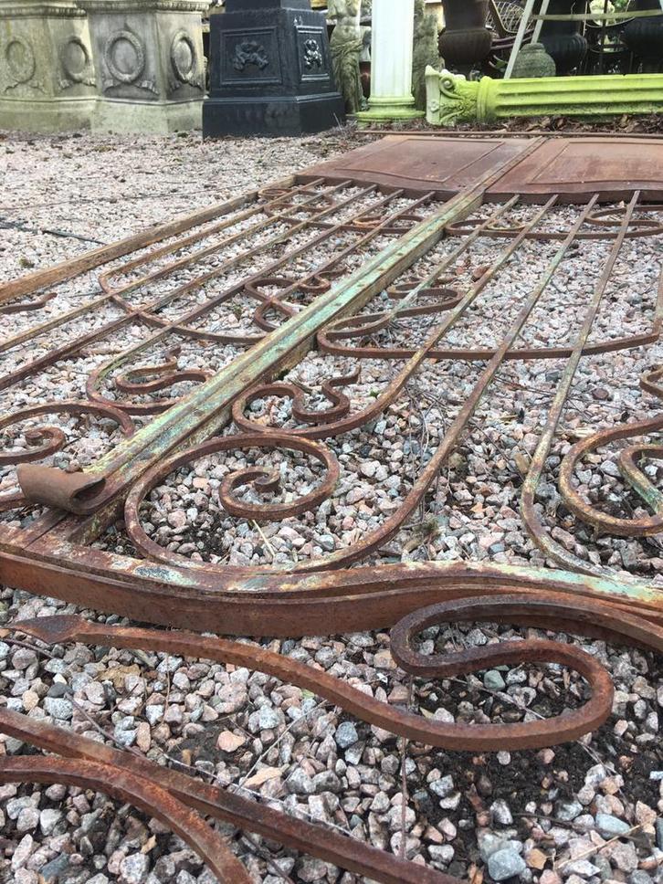 Unieke, hoge 19de eeuwse smeedijzeren tuinpoort, Tuin en Terras, Tuinhekken en Hekwerk, Gebruikt, Ophalen