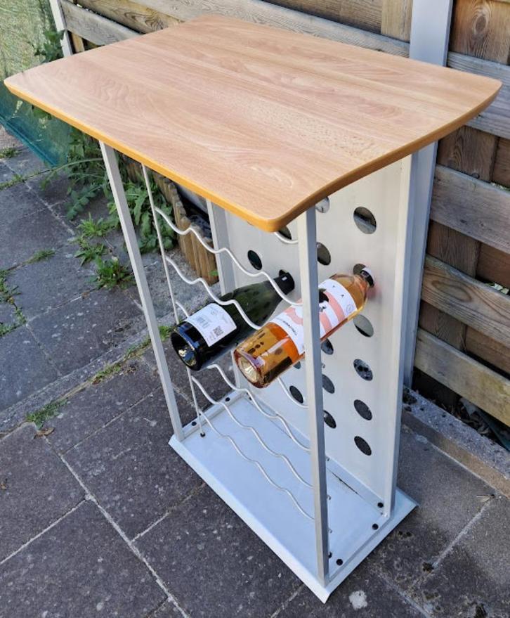 beau petit meuble à vin, Maison & Meubles, Cuisine | Éléments de cuisine, Utilisé, Enlèvement