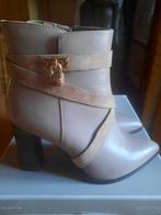 Beige enkellaarsjes Tamaris maat 39 NIEUW, Beige, Lage of Enkellaarzen, Nieuw, Ophalen
