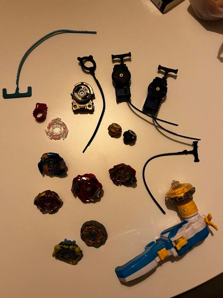 Beyblade, Kinderen en Baby's, Speelgoed | Houten speelgoed, Zo goed als nieuw, Overige typen, Ophalen