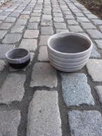 2 bloempotten beton grijs-zwart-perfecte staat, Tuin en Terras, Ophalen, Zo goed als nieuw, Beton